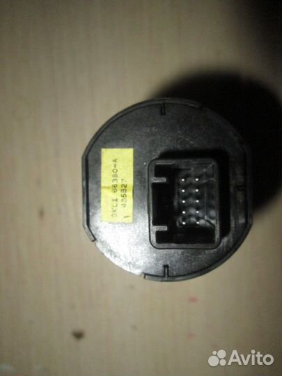 Кнопка запуска двигателя (Mazda 6)