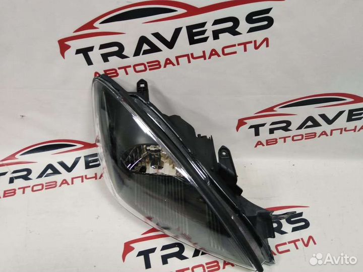 Фара правая Mitsubishi Lancer 9/черная