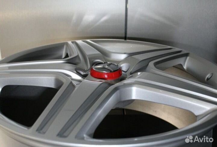 Колпачки ступицы колес амг Мерседес красн Оригинал