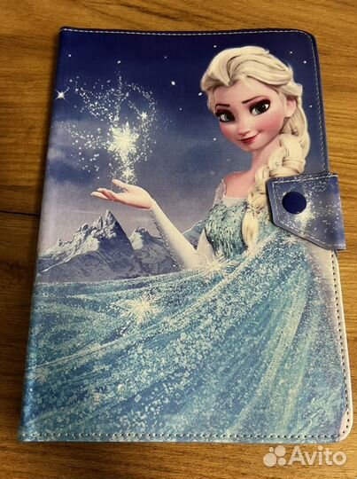 Универсальный чехол для планшета