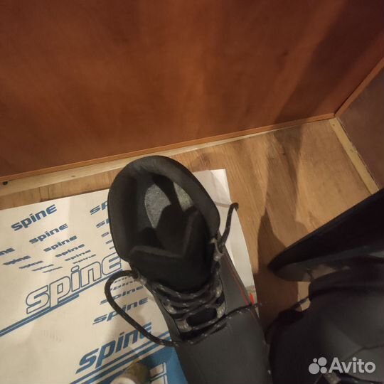 Комплект:Беговые лыжи с ботинками