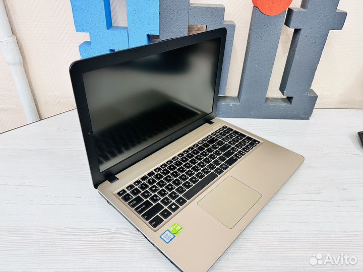 Игровой asus i7/8gb ddr4 920mx 2gb