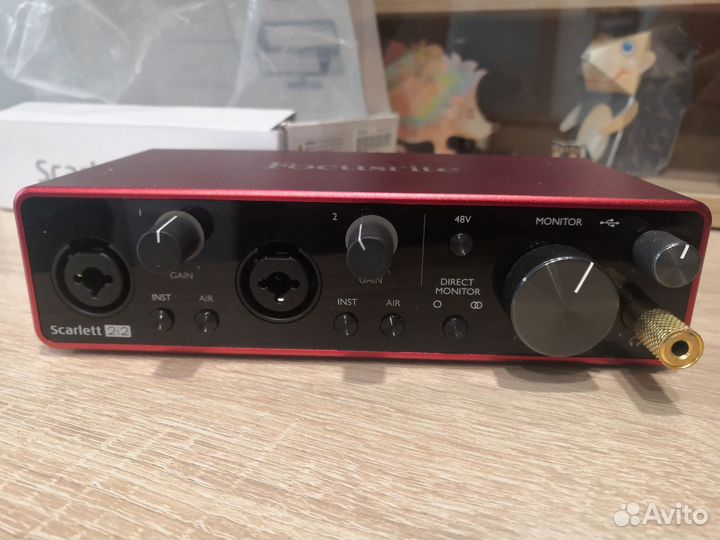 Внешняя звуковая карта Focusrite Scarlett 2i2 3rd