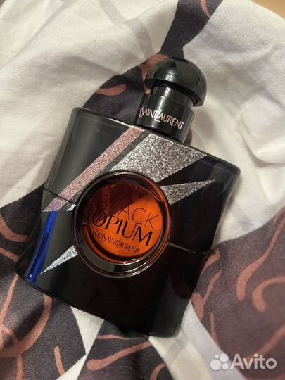 Туалетная вода Black Opium Yves Saint Laurent