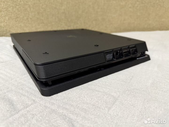 Sony ps4 slim 1tb с играми