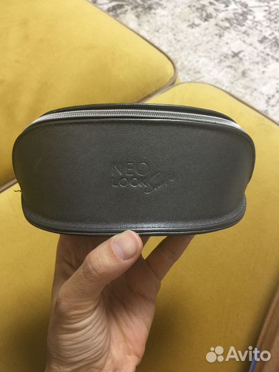 Очки солнцезащитные