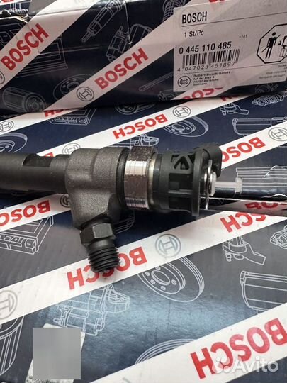 Форсунка топливная Bosch 0445110485