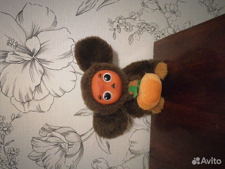 Игрушка Чебурашка с апельсином