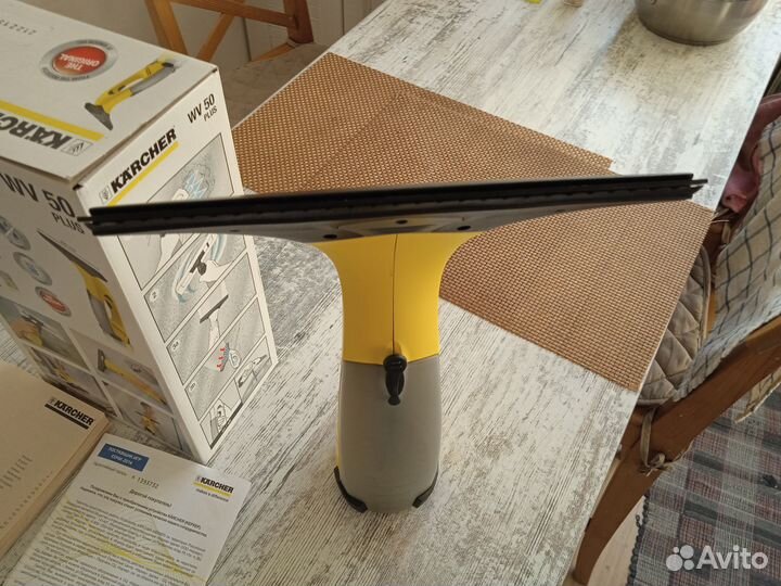 Аккумуляторный пылесос для мойки Керхер WV 50 Plus