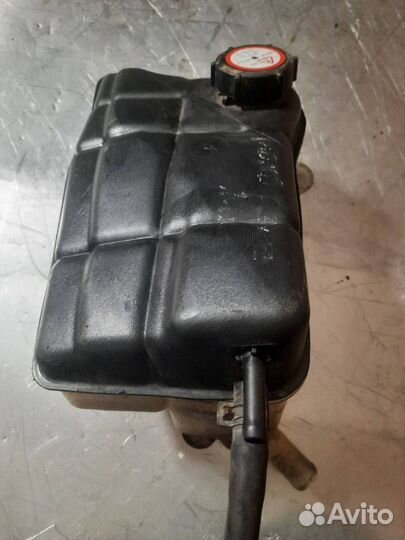 Бачок расширительный Ford Mondeo 3 рест. 2004