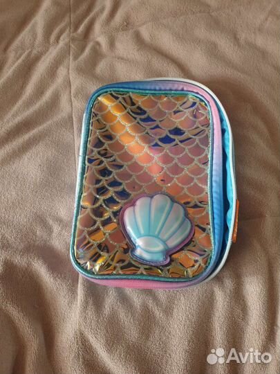 Пенал школьный