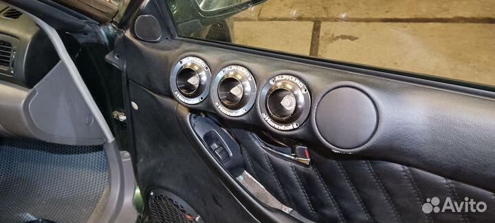 Обшивки дверей субару Легаси