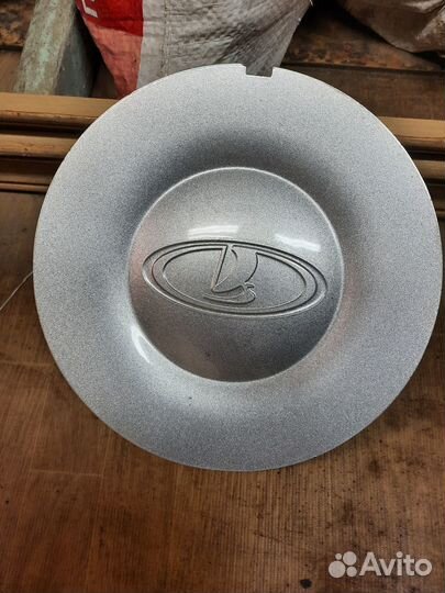 Заглушки на литые диски Лада Приора