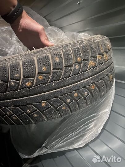 Gislaved Nord Frost 5 215/55 R16