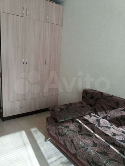 Комната 14 м² в > 9-к., 3/5 эт.