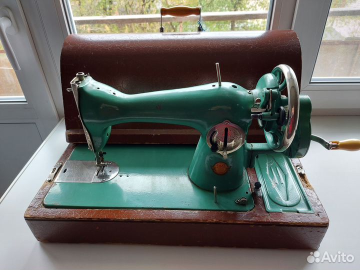 Швейная машинка