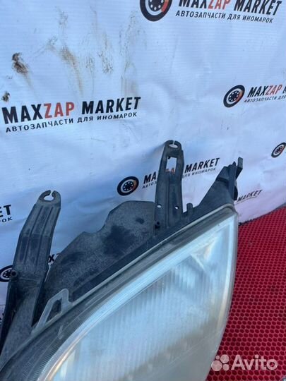 Фара передняя левая Ford Fusion 1.6 2007