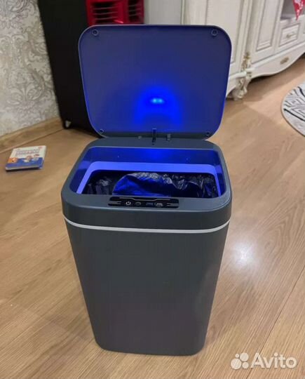 Сенсорное мусорное ведро