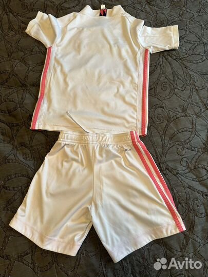 Футбольная форма Adidas