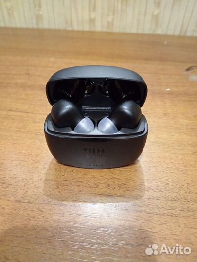 Беспроводные наушники jbl новые оригинальные
