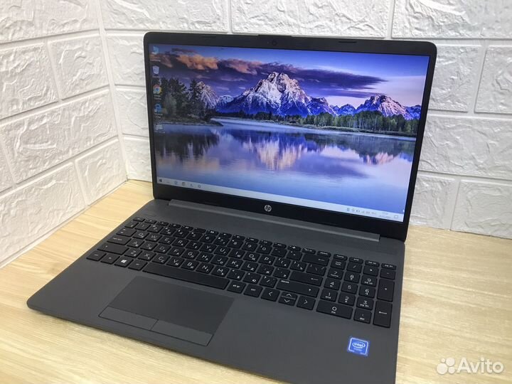 Ноутбук hp новый шустрый для учебы