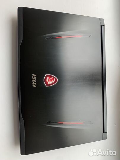 MSI GT63 Titan i7-8750H, RTX2070, 32GB RAM, 1.5TB