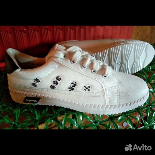 Кеды женские, белые, 37,39 р, новые