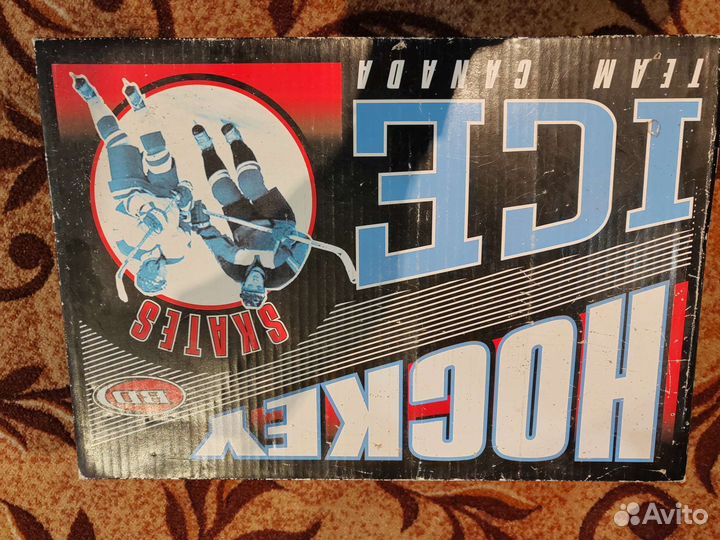 Коньки хоккейные