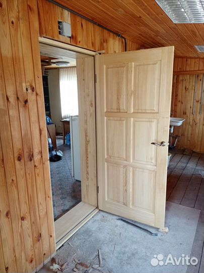 Двери из массива