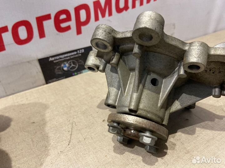 Помпа Mercedes C180 C204 271.820 2012