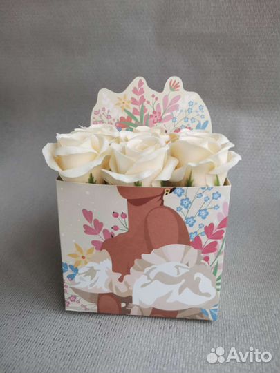 Розы в коробке