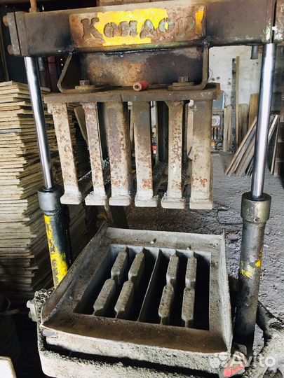 Станок для изготовления керамзиблоков Кондор1-90