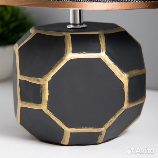 Настольная лампа 'Нео' E14 40Вт черно-золотой 20х2