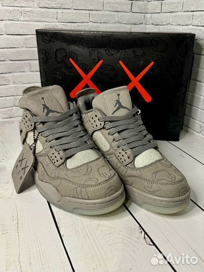 Кроссовки Nike Air Jordan 4 Kaws