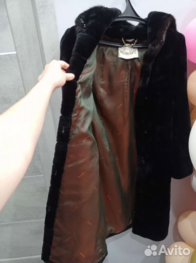Шуба мутоновая с капюшоном 44 46