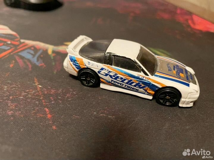 Модельки hot wheels