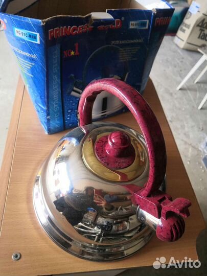 Чайник со свистком новый