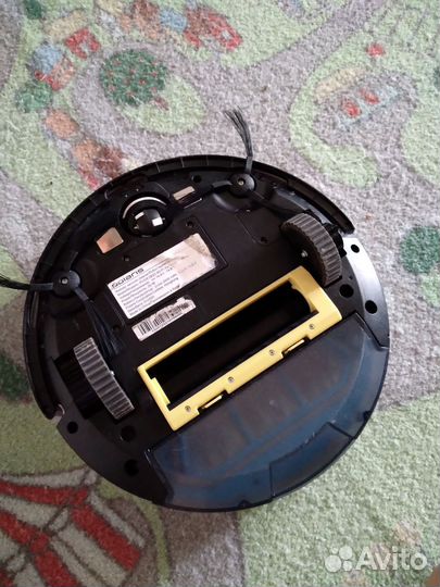 Робот пылесос Поларис