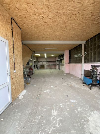 Склад, 77 м², большие ворота, без комиссии