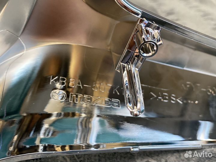 Хромированный молдинг решетки радиатора