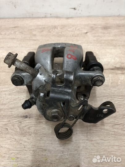 Суппорт задний правый Opel Zafira b