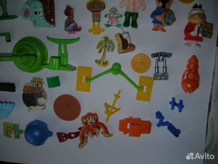 Игрушки из киндер сюрприза