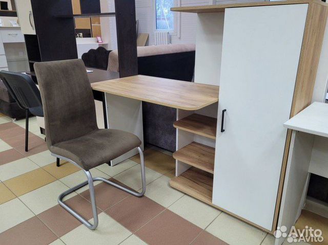 Компьютерный стол новый в наличии