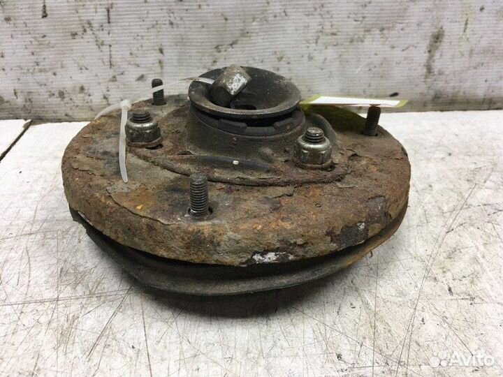 Опора передней пружины верхняя передняя Audi 100