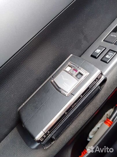 Телефон Vertu