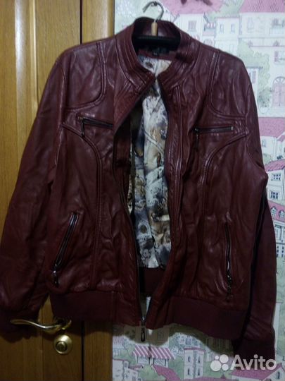 Куртка женская (очень мало б/у) кожзам