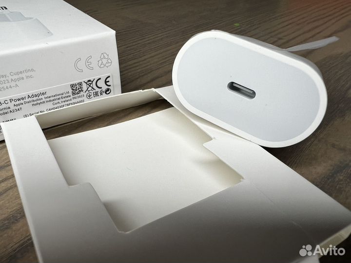 Блoк питaния Tyрe Apple adapter 20W