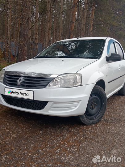 Renault Logan 1.6 МТ, 2013, битый, 215 000 км