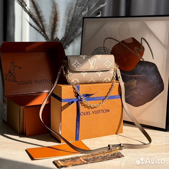 Сумка Louis Vuitton новая коллекция