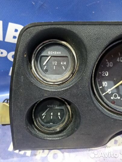 Панель приборов Ваз Нива 2121 внедорожник 2121
